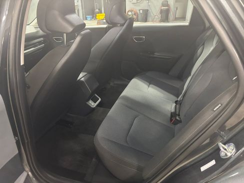 Used 2025 Kia K4 LXS image 36