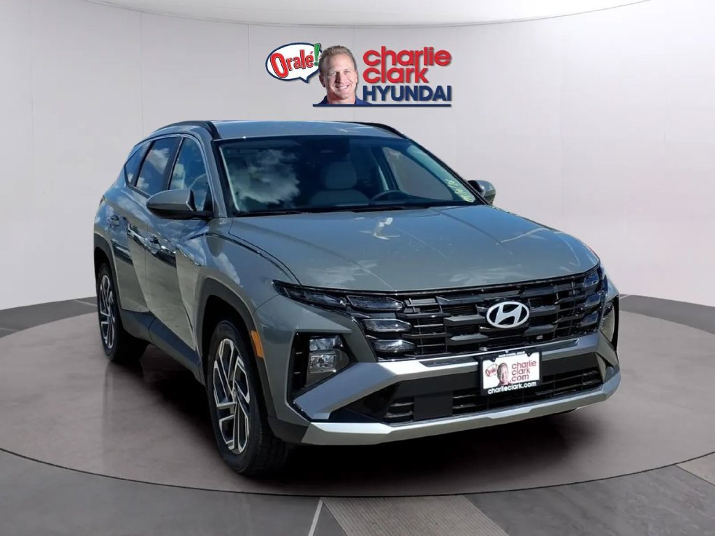 New 2026 Hyundai Tucson SEL Plus w/ Tow & Go Package FWD image 7