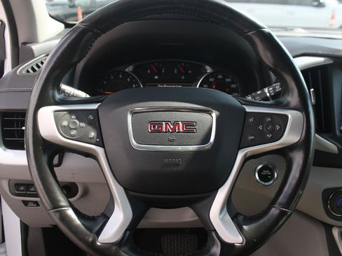 Used 2022 GMC Terrain SLT w/ Infotainment Package II FWD image 20