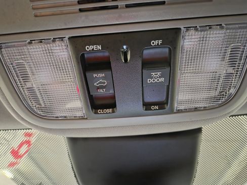 Used 2023 Honda Odyssey EX-L image 29