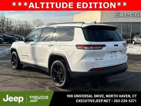 Used 2021 Jeep Grand Cherokee L Laredo image 4