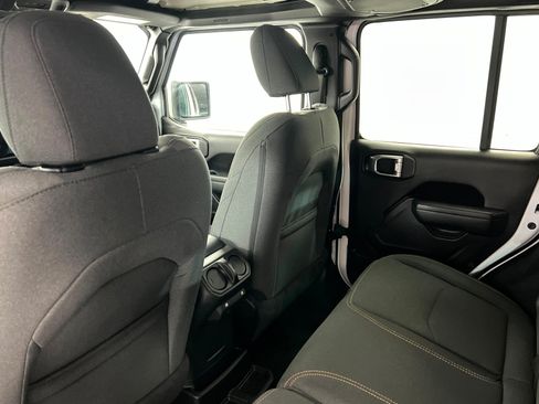 Used 2024 Jeep Wrangler Willys image 20