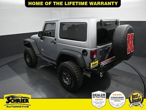 Used 2016 Jeep Wrangler Rubicon w/ Power Convenience Group image 15