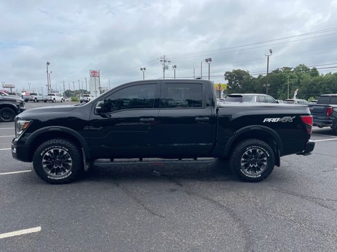 Used 2023 Nissan Titan PRO-4X w/ Pro-4x Convenience Package AWD/4WD image 13
