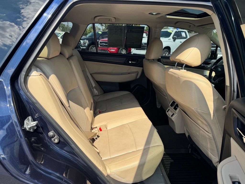 Used 2018 Subaru Outback 3.6R Limited AWD/4WD image 20