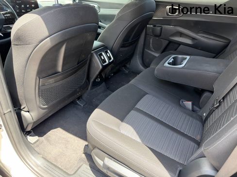 New 2026 Kia Sorento LX FWD image 18