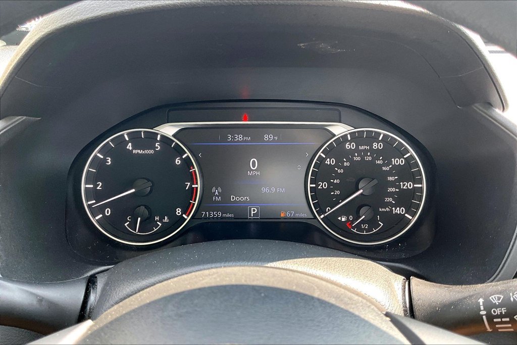 Used 2024 Nissan Altima 2.5 SV FWD image 19