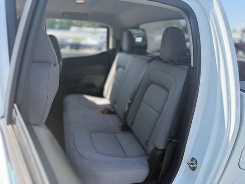 Used 2019 Chevrolet Colorado W/T w/ WT Convenience Package RWD image 31
