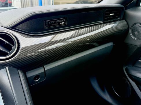 Used 2021 Ford Mustang Shelby GT500 w/ Carbon Fiber Track Pack image 49