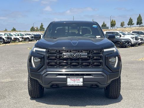 New 2026 GMC Canyon Elevation w/ LPO, Black Badging Package RWD image 8