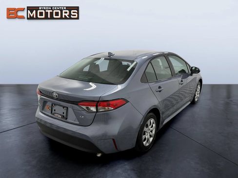Used 2025 Toyota Corolla LE FWD image 6