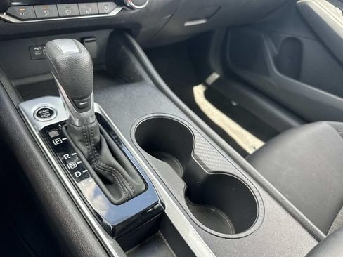 Used 2025 Nissan Altima 2.5 SV FWD image 32