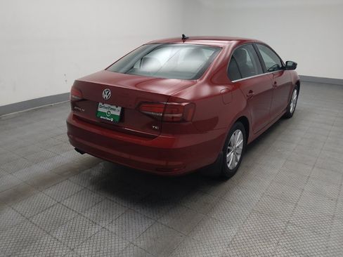 Used 2016 Volkswagen Jetta SE FWD image 9