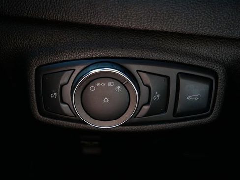 Used 2018 Lincoln MKC Premiere FWD image 16