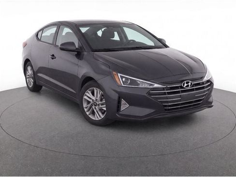 Used 2020 Hyundai Elantra SEL w/ Cargo Package (C1) FWD image 3