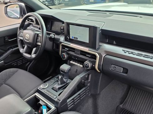 Used 2025 Toyota Tacoma SR5 image 8