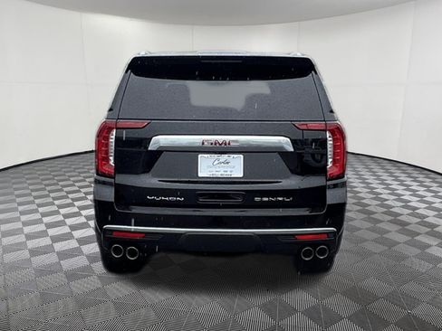 Used 2024 GMC Yukon XL Denali w/ Advanced Technology Package AWD/4WD image 5