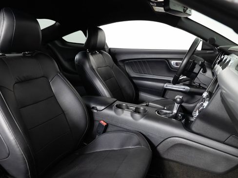 Used 2016 Ford Mustang Premium RWD image 22