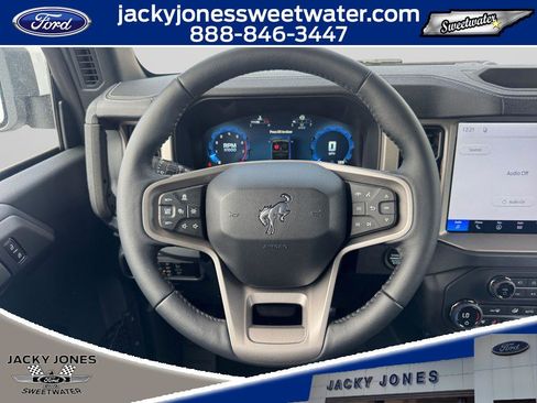 New 2026 Ford Bronco Outer Banks AWD/4WD image 11