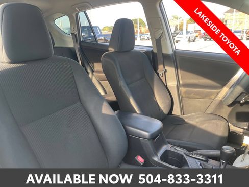 Used 2015 Toyota RAV4 LE FWD image 14