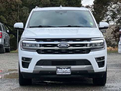 Certified 2024 Ford Expedition Limited image 10