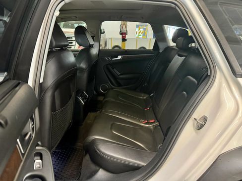 Used 2013 Audi A4 Prestige w/ Prestige Pkg AWD/4WD image 12