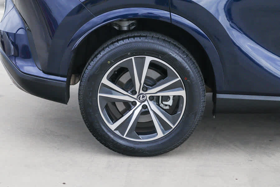 Certified 2024 Lexus RX 350 Premium w/ Convenience Package AWD/4WD image 10