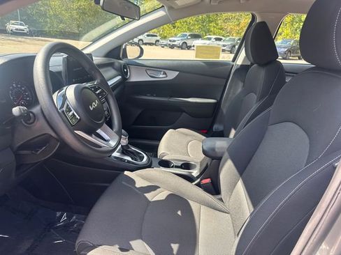 Used 2023 Kia Forte LXS w/ LXS Technology Package image 37