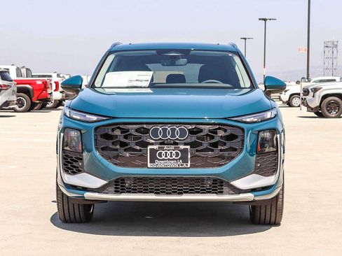 New 2026 Audi Q3 quattro 2.0T AWD/4WD image 2