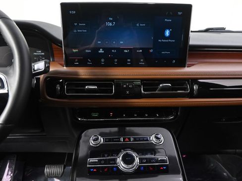Used 2022 Lincoln Nautilus Reserve w/ Equipment Group 201A AWD/4WD image 27