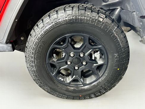 Used 2023 Jeep Wrangler Unlimited w/ Cold Weather Group image 11