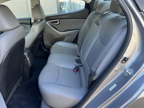 Used 2014 Hyundai Elantra Limited FWD image 12