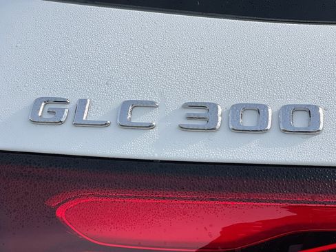 New 2026 Mercedes-Benz GLC 300 image 12