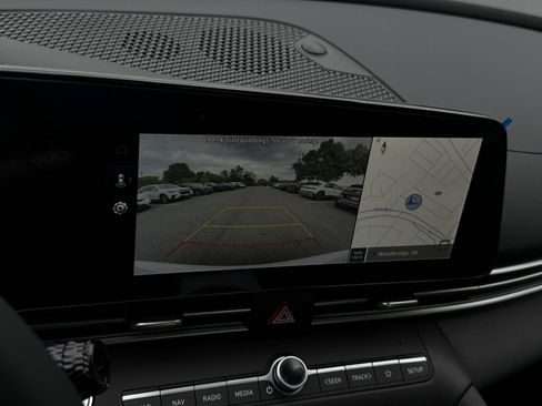 New 2026 Hyundai Elantra Limited FWD image 19