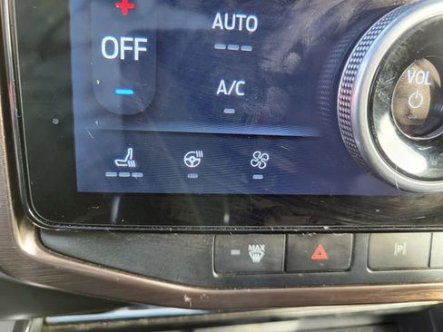 Used 2024 Ford F150 Lightning Lariat AWD/4WD image 25