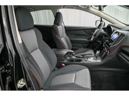 Used 2022 Subaru Crosstrek 2.0i Premium image 15