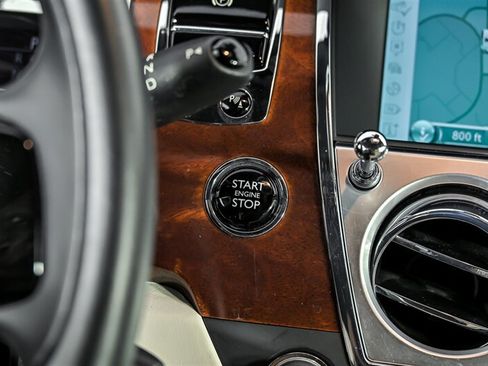 Used 2015 Rolls-Royce Wraith RWD image 29