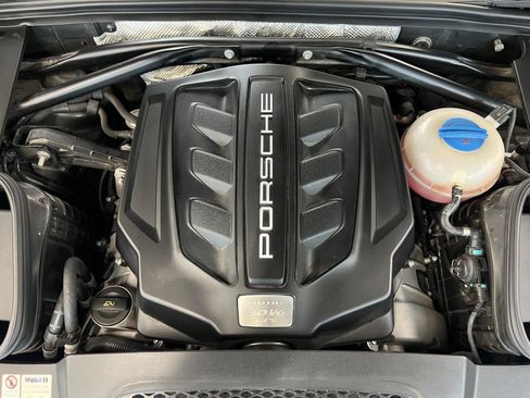 Used 2017 Porsche Macan GTS image 43