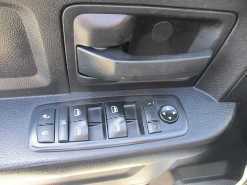 Used 2016 RAM 3500 Tradesman image 15