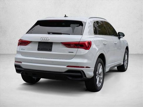 Used 2025 Audi Q3 2.0T Premium Plus w/ Premium Plus Package AWD/4WD image 2