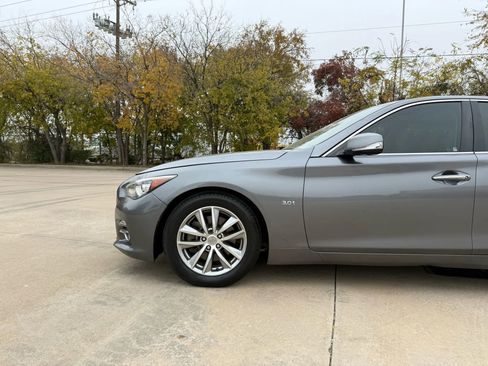 Used 2017 INFINITI Q50 3.0t Premium w/ Driver Assistance Package image 13