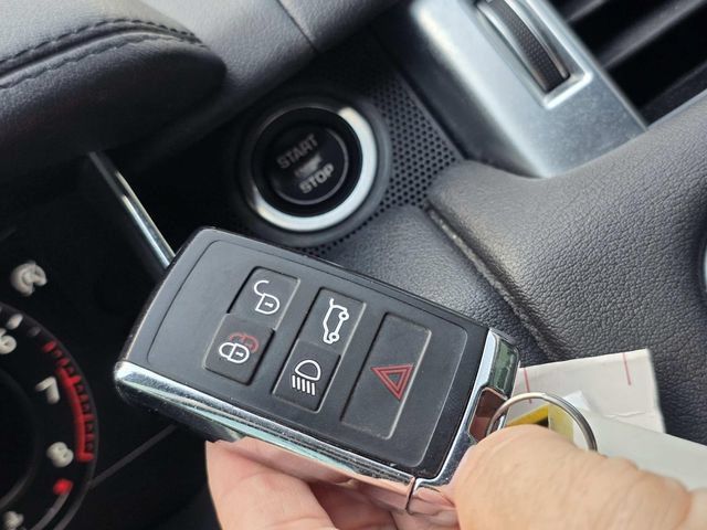Used 2019 Land Rover Range Rover Sport HSE AWD/4WD image 29