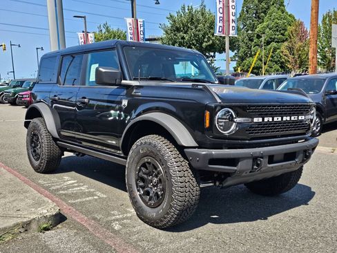 New 2026 Ford Bronco Big Bend w/ Black Diamond Package AWD/4WD image 3