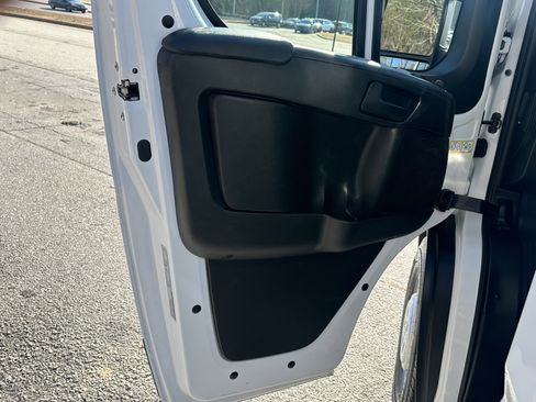Used 2024 RAM ProMaster 3500 w/ Premium Convenience Group image 13