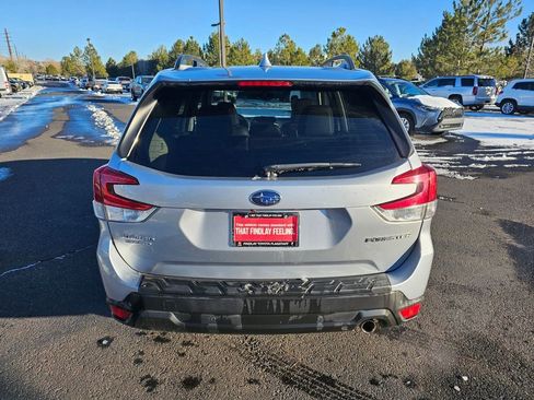 Used 2019 Subaru Forester Limited image 9