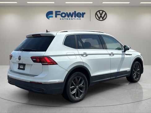 Used 2022 Volkswagen Tiguan SE FWD image 7
