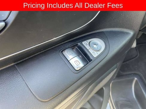Used 2023 Mercedes-Benz Metris Passenger image 19