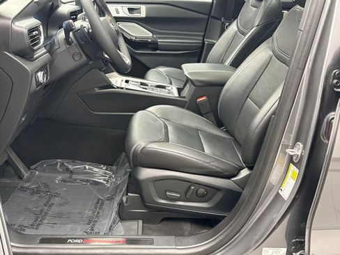 Used 2023 Ford Explorer ST w/ Equipment Group 401A AWD/4WD image 11