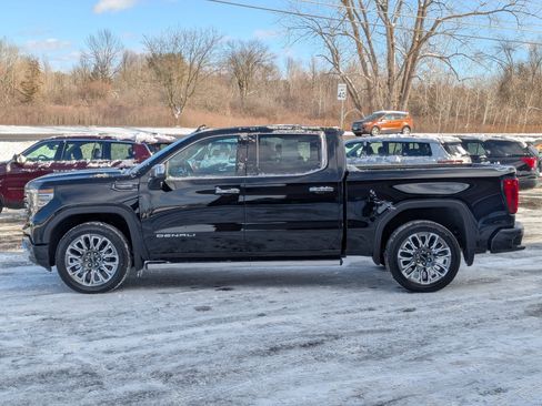 Used 2025 GMC Sierra 1500 Denali Ultimate image 8