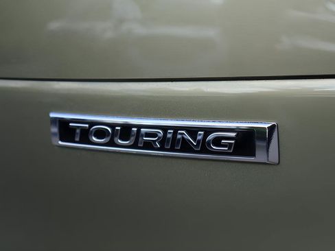 Certified 2025 Subaru Forester Touring AWD/4WD image 28